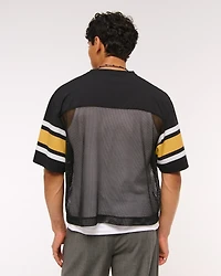 Modelo Cropped Football Jersey