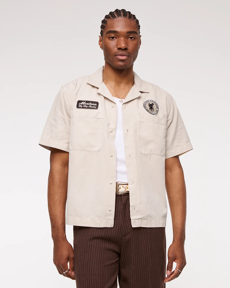 Short-Sleeve Cropped Graphic Workwear Button-Up Shirt