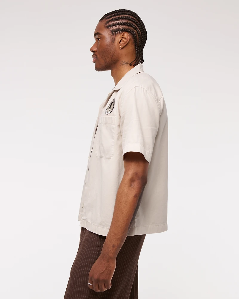 Short-Sleeve Cropped Graphic Workwear Button-Up Shirt