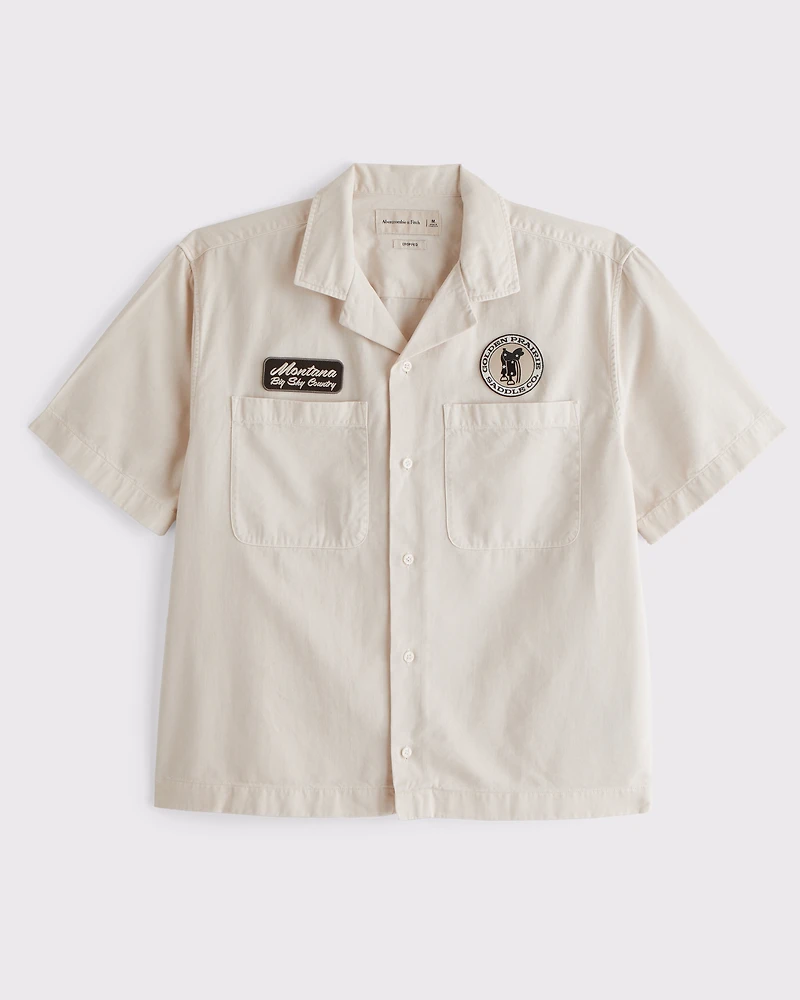 Short-Sleeve Cropped Graphic Workwear Button-Up Shirt