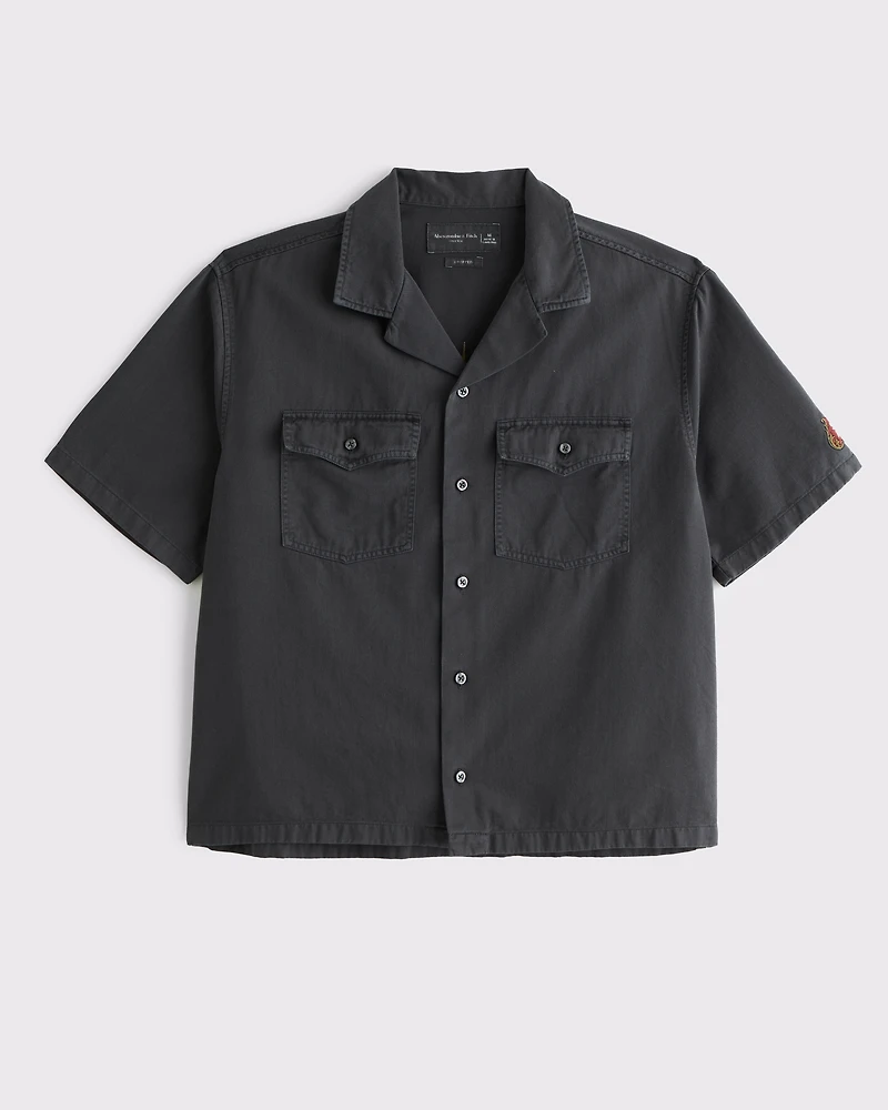 Short-Sleeve Cropped Stella Artois Workwear Button-Up Shirt