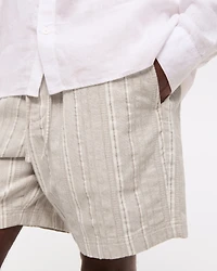 Relaxed Linen-Blend Pull-On Short