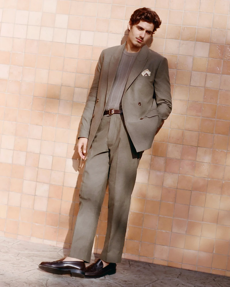 The A&F Collins Linen-Blend Suit Pant