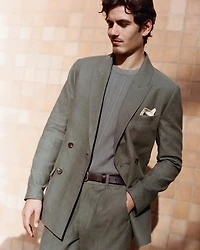 The A&F Collins Double-Breasted Linen-Blend Blazer