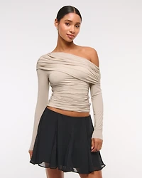 Asymmetrical Foldover Top