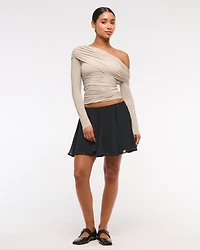 Asymmetrical Foldover Top