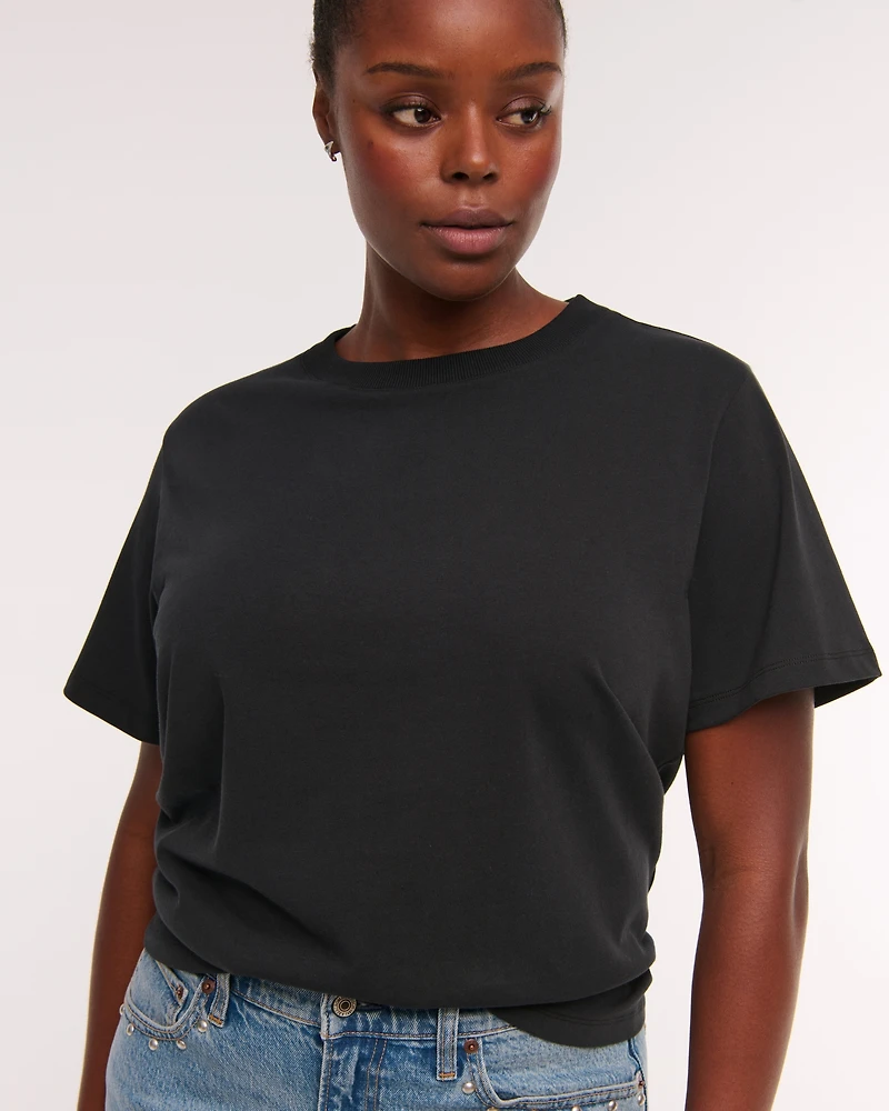 Essential Premium Polished Easy Tee