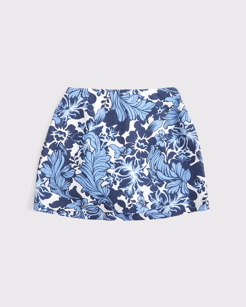 The A&F Scarlett Curve Love Linen-Blend Mini Skort