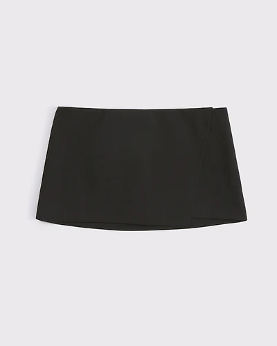 The A&F Scarlett Low Rise Micro Wrap Skort