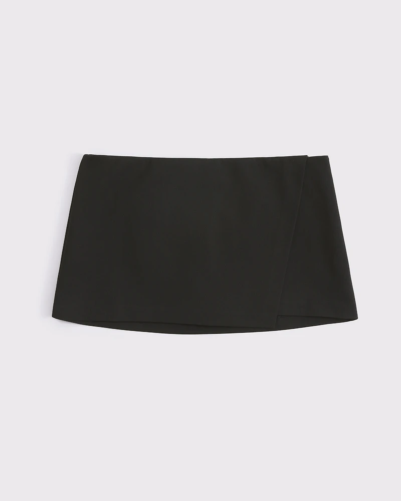 The A&F Scarlett Low Rise Micro Wrap Skort