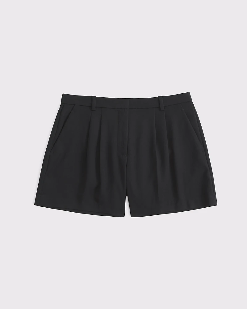 Curve Love A&F Sloane Low Rise Tailored Short