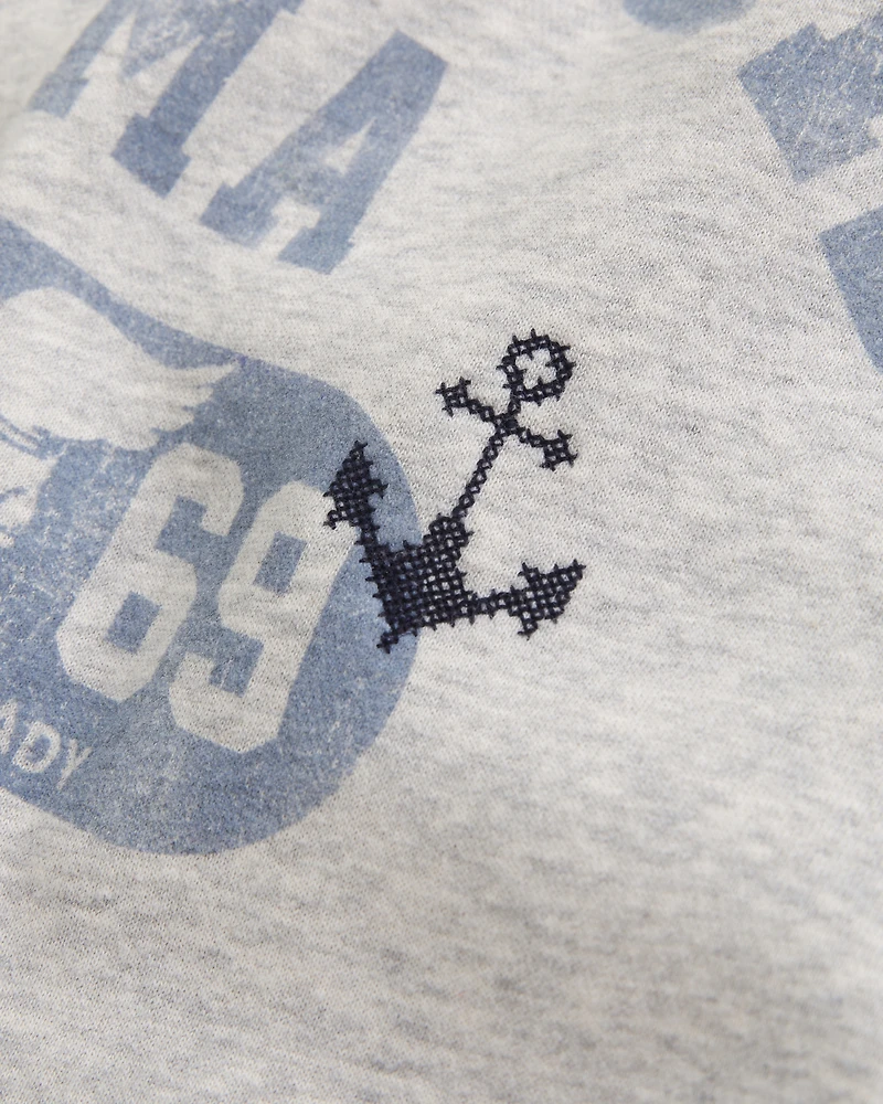 Graphic Raglan Classic Sunday Crew