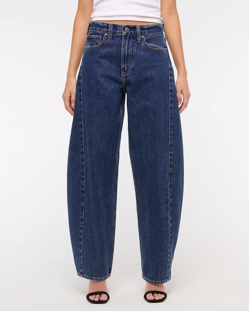 Mid Rise Barrel Jean