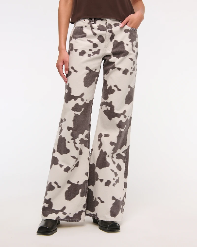 Mid Rise Baggy Bootcut Jean