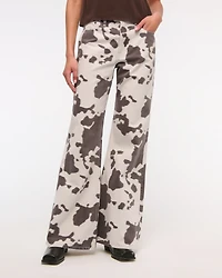 Mid Rise Baggy Bootcut Jean