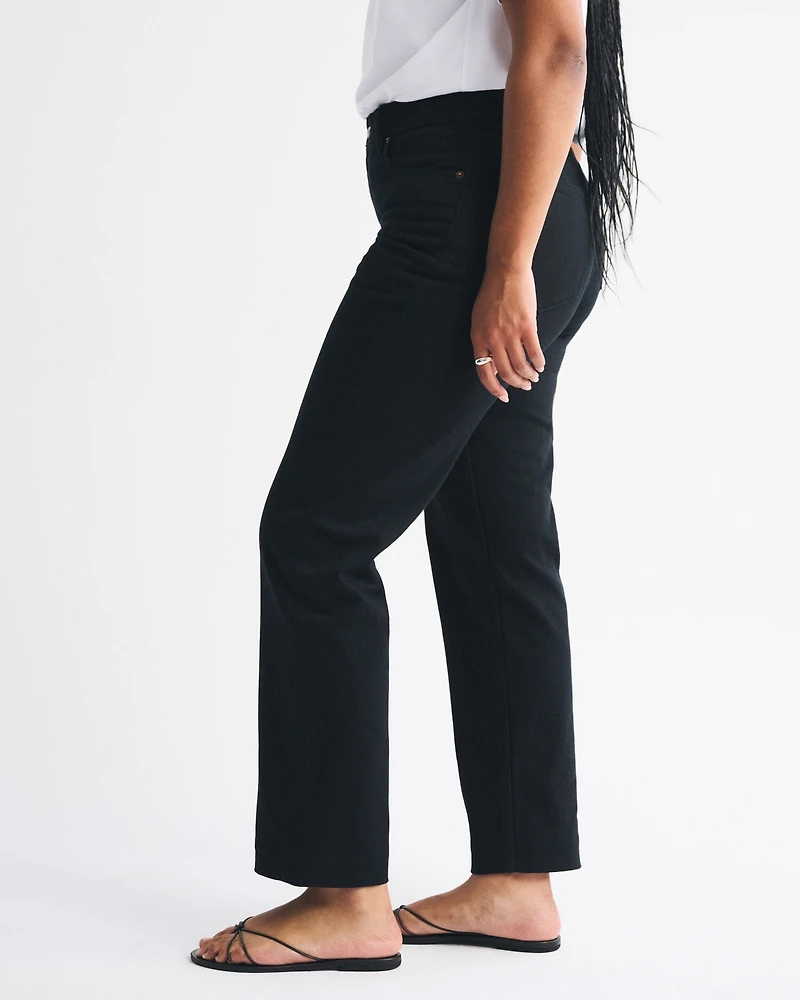 Curve Love Mid Rise 90s Straight Jean