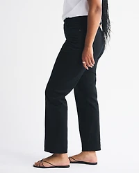 Curve Love Mid Rise 90s Straight Jean