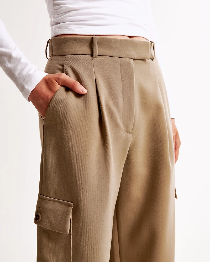 A&F Harper Tailored Ultra Wide Leg Cargo Pant