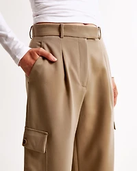 A&F Harper Tailored Ultra Wide Leg Cargo Pant