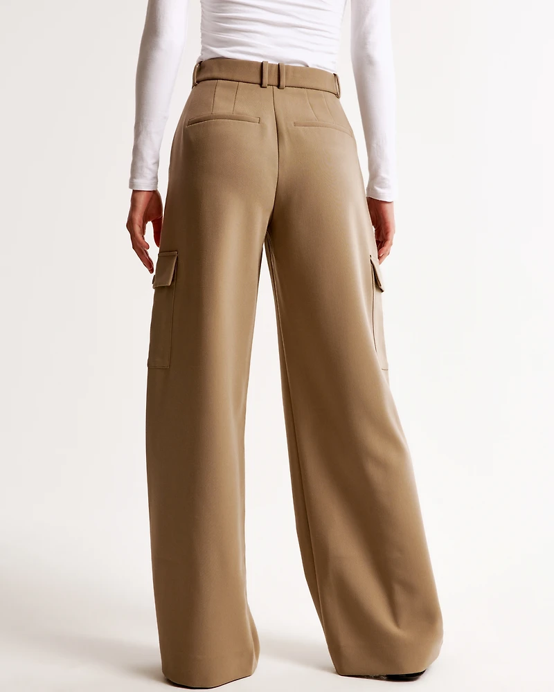 A&F Harper Tailored Ultra Wide Leg Cargo Pant
