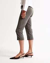 Low Rise Pintuck Capri Pant