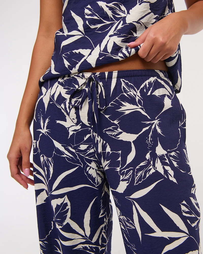 Textured Pull-On Pant