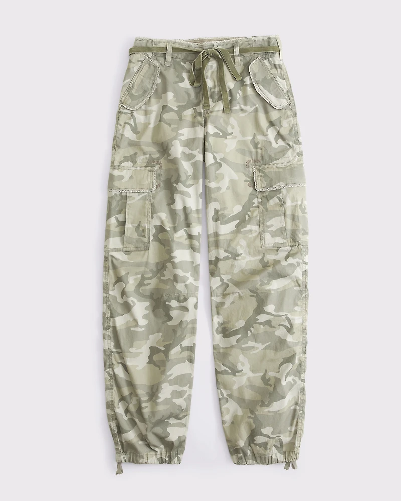 Low Rise Baggy Cargo Pant