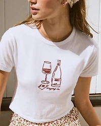 Short-Sleeve Staying Graphic Skimming Tee