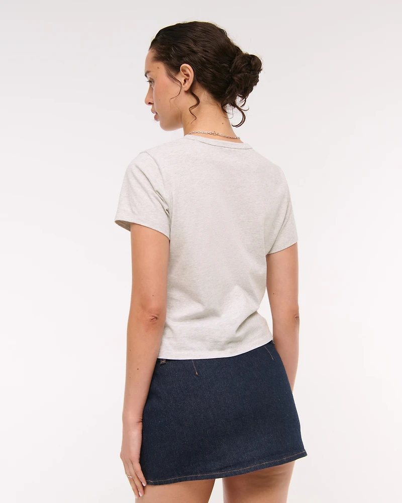 Short-Sleeve Snoopy Graphic Skimming Tee