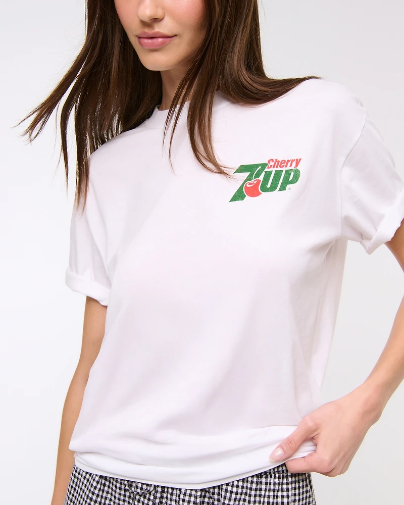 Oversized 7UP Graphic Tee