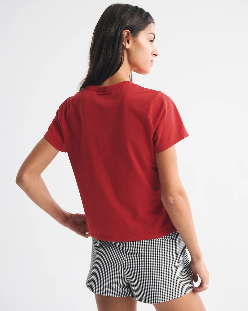 Short-Sleeve Snoopy Graphic Skimming Tee