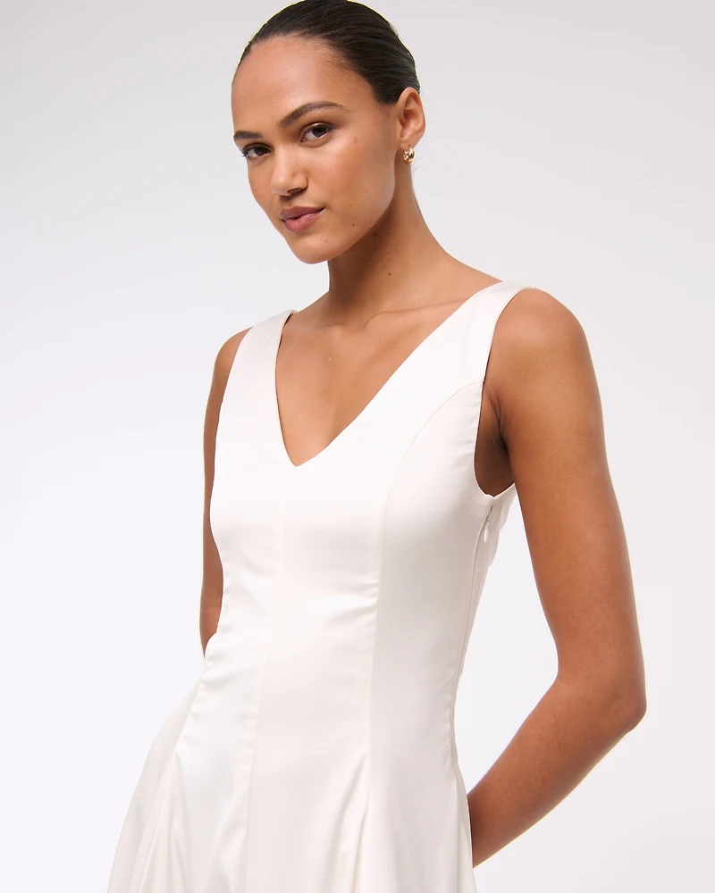 Plunge Bubble Hem Midi Dress