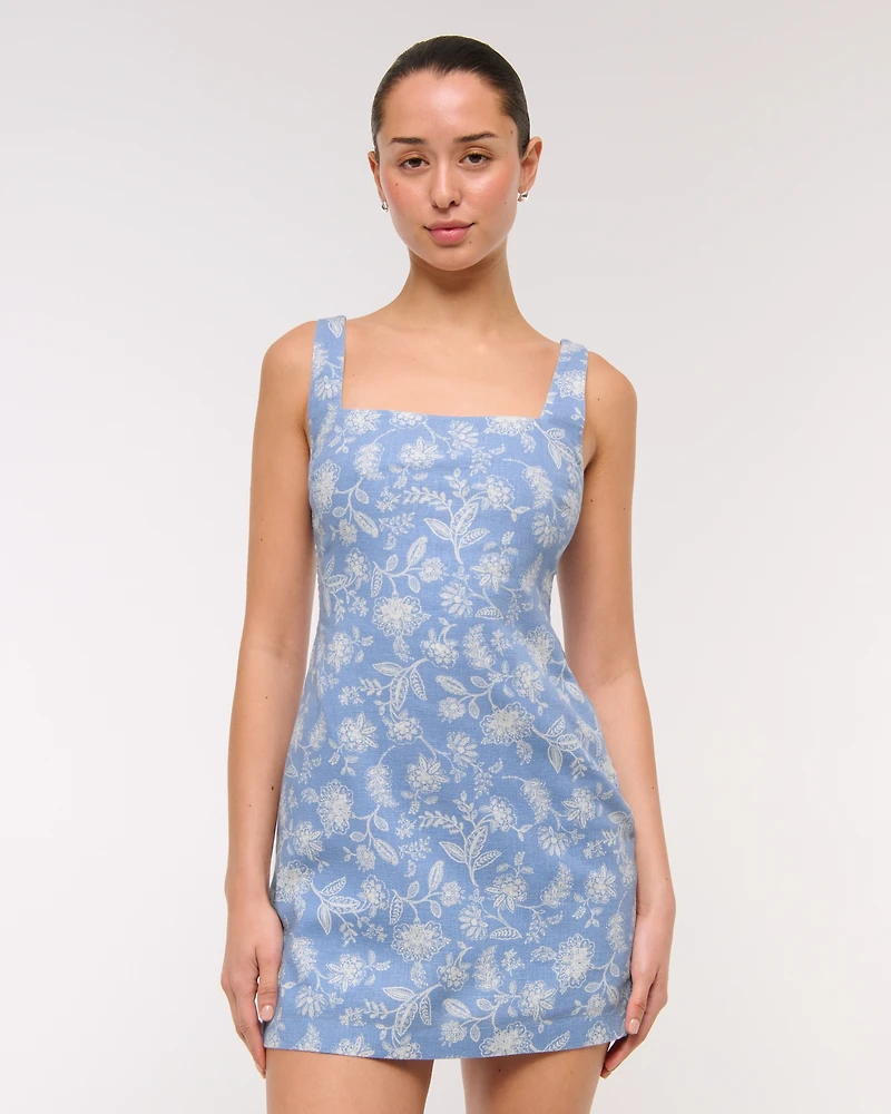 The A&F Scarlett Squareneck Linen-Blend Skort