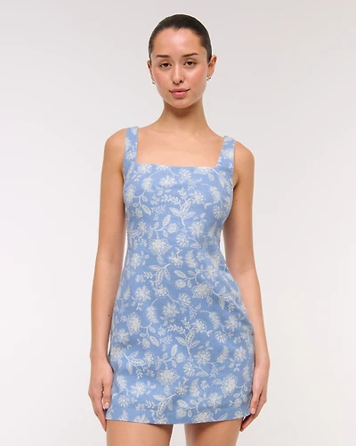 The A&F Scarlett Squareneck Linen-Blend Skort