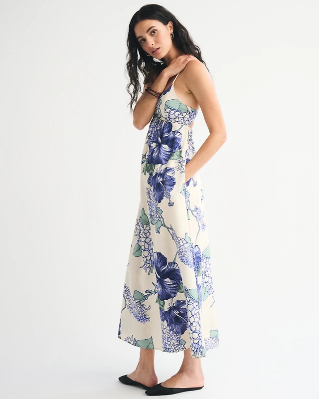 bra-free clasp-back flowy maxi dress Women's Bra-Free Clasp-Back Flowy Maxi Dress in Black Floral | Size L