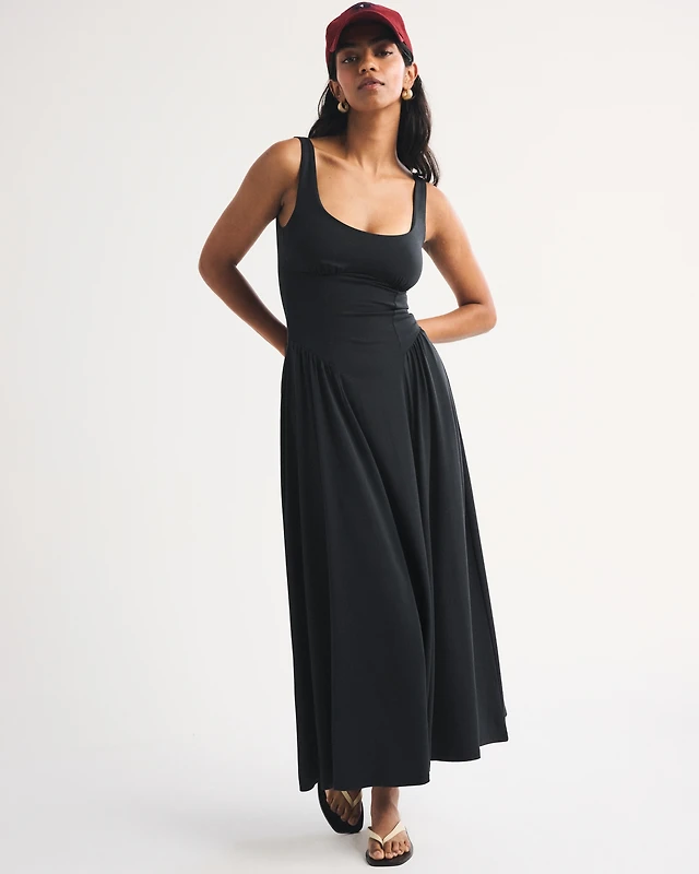 black dress with corset Thats So Fetch | Aderyn Satin Maxi | Sheath shape that follows 826samplesale White Satin Mockneck Midi Color:Red*