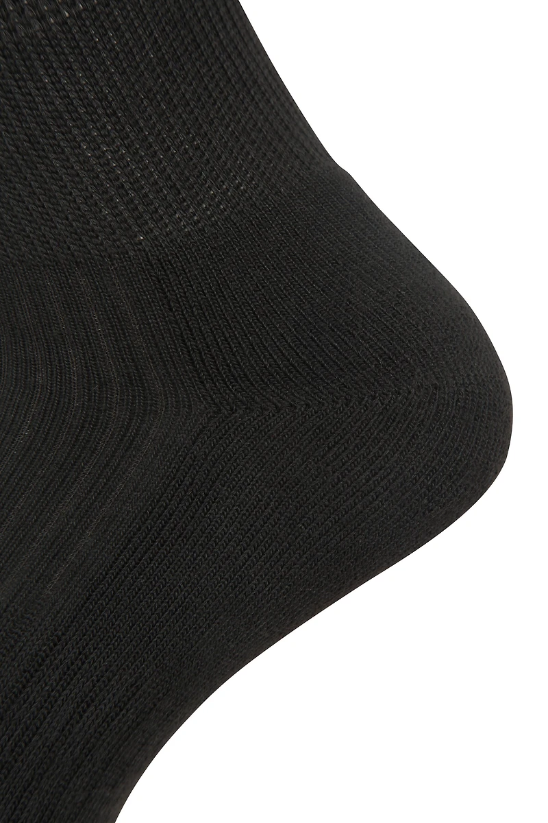 Isocool Mid-Calf Hiker Socks