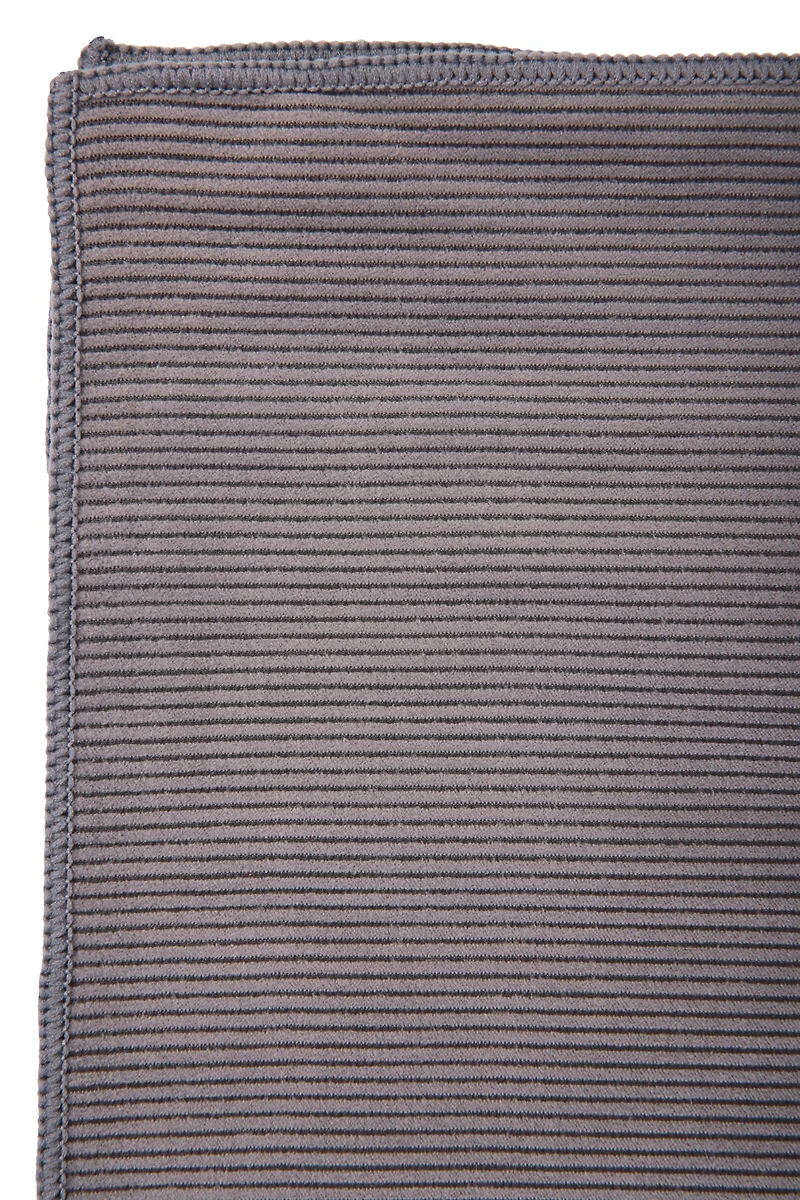 Giant Ribbed Towel - 150 x 85cm