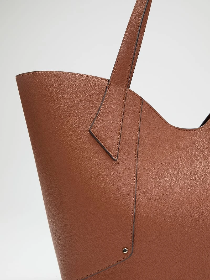 Darcy Logo Shopper