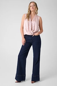 HADIL SLEEVELESS TOP