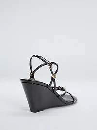 Devve logo wedge