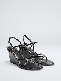 Devve logo wedge
