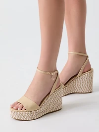 Everly Charm Wedge