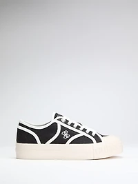 Issah logo sneaker