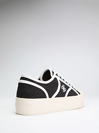 Issah logo sneaker