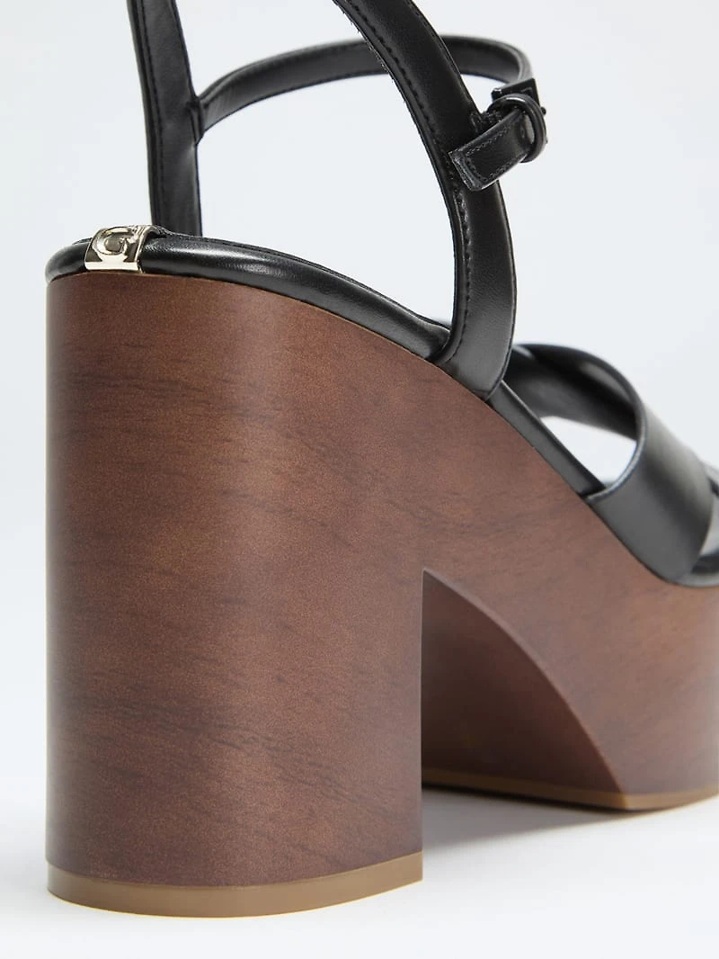 G Logo Sandals