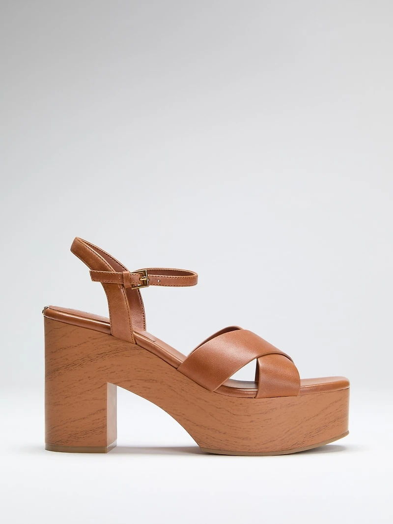 Qeelin Faux leather sandals