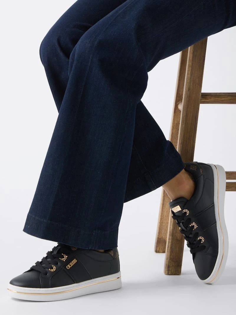 Stew 4G logo sneaker