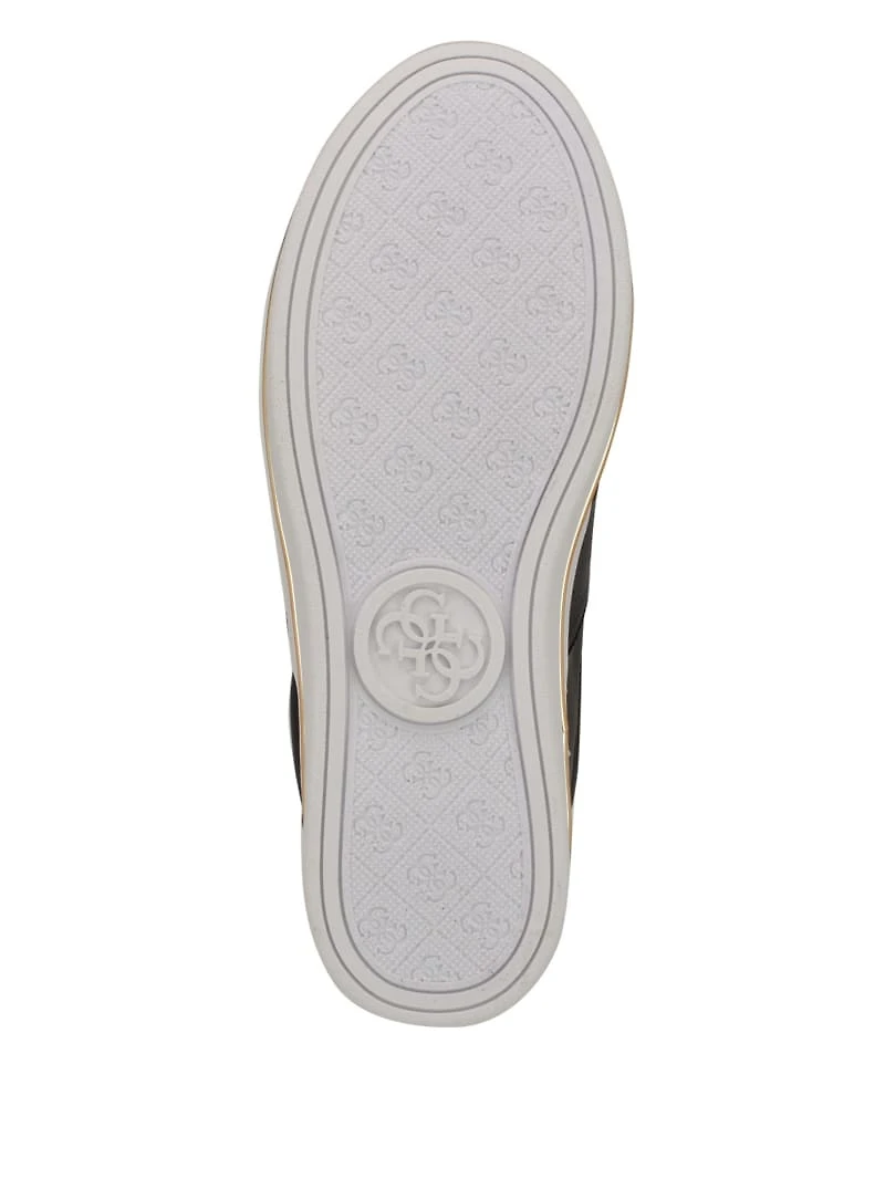 Stew 4G logo sneaker