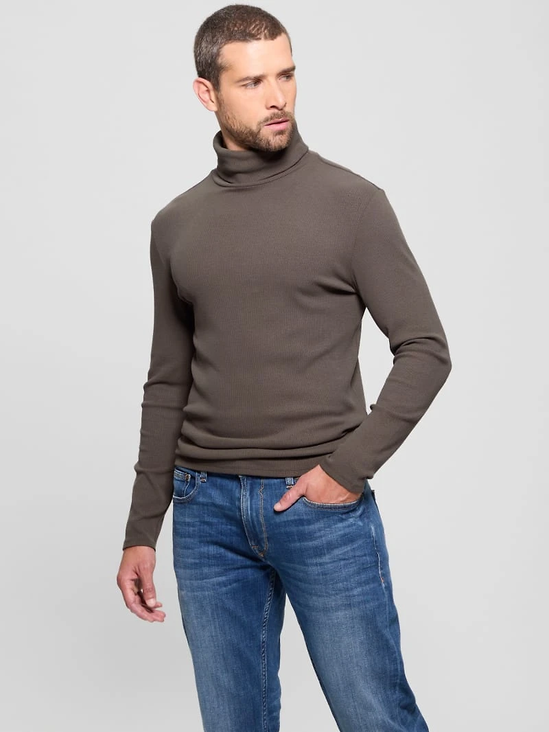 Mateo Turtleneck Tee